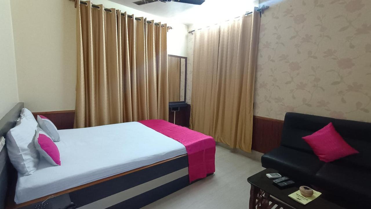 Hotel Sangam Baharampur Extérieur photo